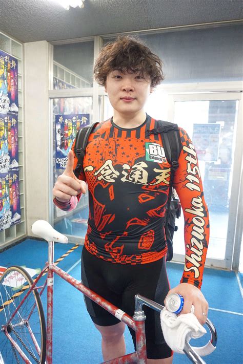 【競輪】斎木翔多が通算100勝達成「白戸淳太郎さんとワンツーが決まって最高です」／小田原 競輪写真ニュース 日刊スポーツ