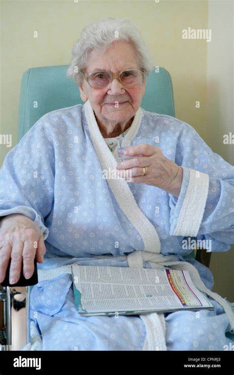 ELDERLY HOSPITAL PATIENT Stock Photo Alamy