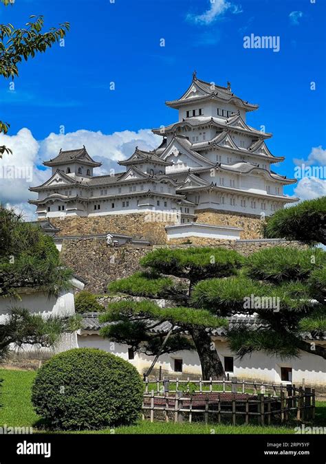 Himeji Castle Near Kobe Japan Stock Photo Alamy