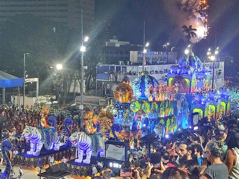 Espaço Aberto Abre Alas Tuiuti X Salgueiro Galeria do Samba As