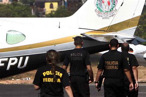 Bolsonaro Confirma Convocação De Mil Policiais Federais Aprovados Em