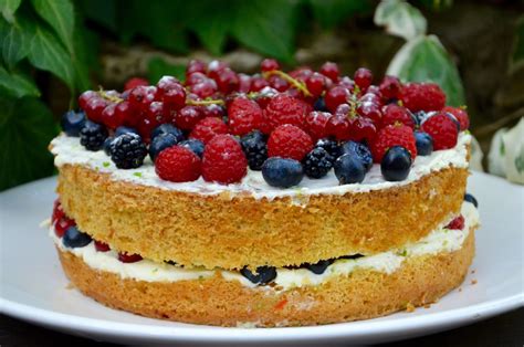 Gâteau Aux Fruits Rouges La Ptite Cuisine De Pauline