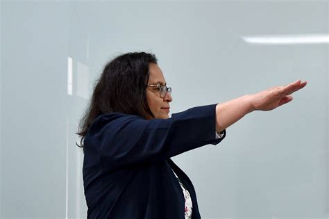 Laura Elena López Hernández rinde protesta como Doctora en Educación