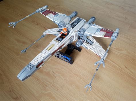 LEGO Star Wars 10240 Red Five X Wing Starfighter Playmorama De