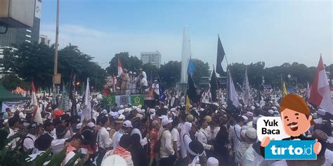 Aksi Reuni Peserta Aksi Teriakkan Nama Prabowo Subianto