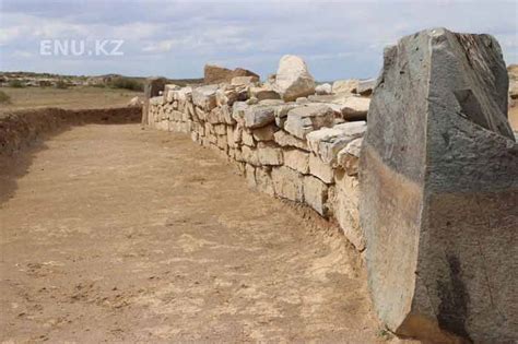 Des Arch Ologues Ont D Couvert Au Kazakhstan Une Pyramide De Grande