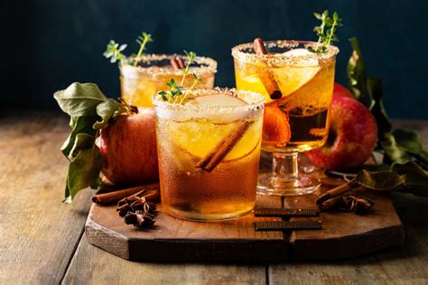 10 Best Fall Cocktails To Try Out Flavor Fix