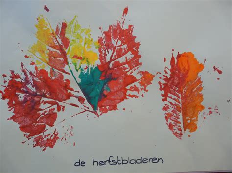 Stempelen Met Herfstbladeren Herfst Knutselen Kinderen Herfst