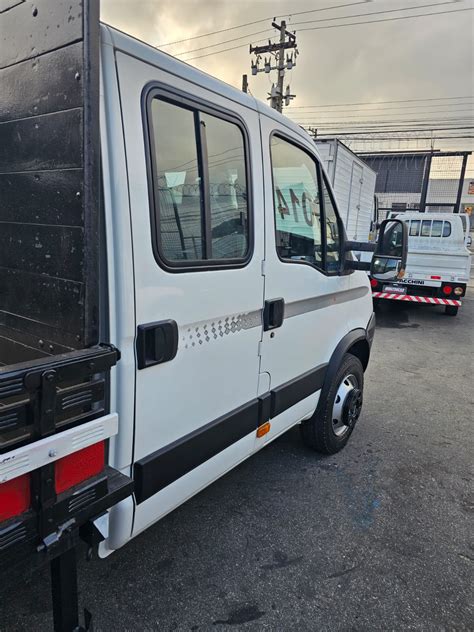 Iveco Daily 70c17 Cabine Dupla Carroceria Ano 2014 MOGITRUCKS