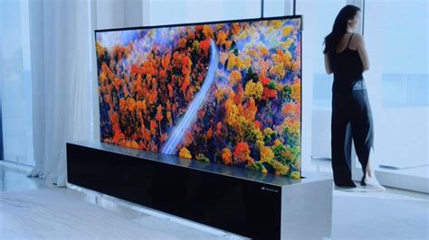 Lg Svela Il Primo Tv Oled Arrotolabile Al Ces 2019 Spazio Itech