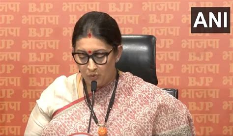 Who Is Sunita Vishwanath Smriti Irani Attacked By Showing Rahul Gandhis