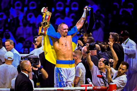 Imbatido Oleksandr Usyk Venció Por Decisión Dividida A Anthony Joshua Y Retuvo Sus Tres Títulos