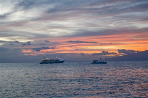 The 10 Best Sunset Dinner Cruises in Maui - Maui Hideaway