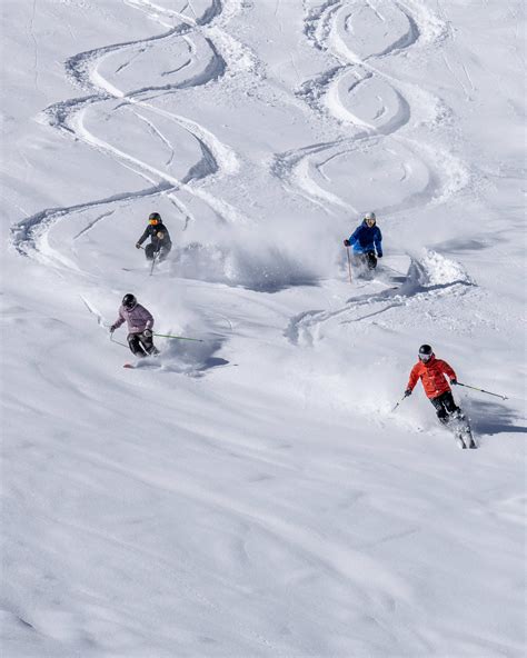 9 Major Ski Resorts Opening This Weekend - Powder