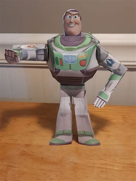 Buzz Lightyear 3D Papercraft Disney Story Disney Crafts Disney