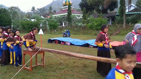 Outbound Berjalan Diatas Balok Titian Youtube