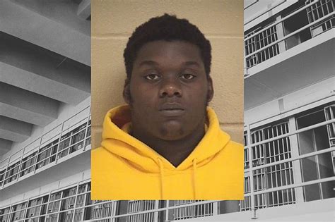 Convicted Felon Arrested With Guns And Drugs By Shreveport Police