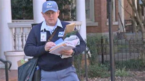 Postal Workers Delivering Packages On Busiest Day Of The Year Wtvcfox