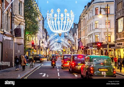 Bond street london shopping hi-res stock photography and images - Alamy