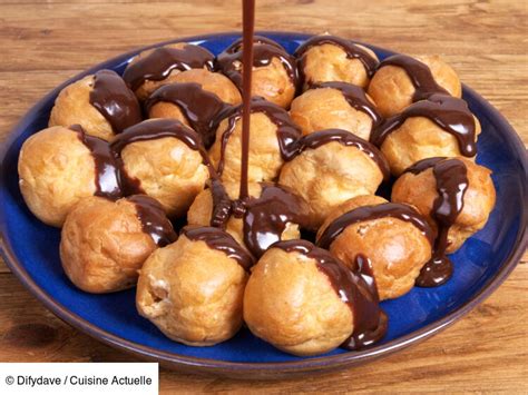 Chouquettes Sauce Chocolat Et Gianduja Les Conseils De Cyril Lignac