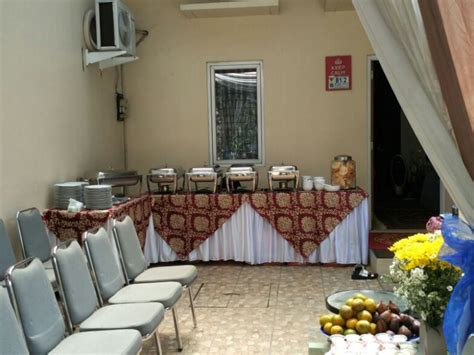 Pesan Catering Prasmanan Acara Kantor | Dpawon Catering