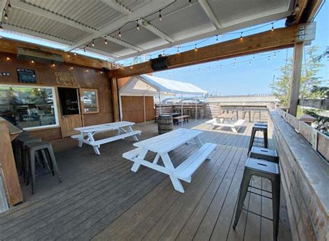 12 Best Rooftop Bars in Seattle [2025 UPDATE]