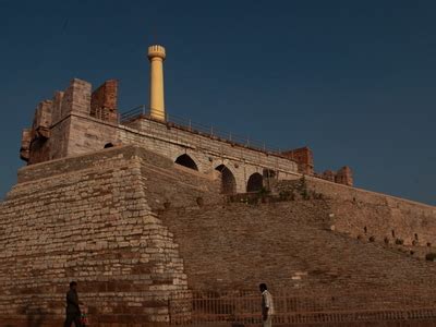 Kurnool Fort, Kurnool, India Tourist Information