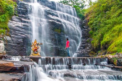 Chasing Sri Lanka’s Waterfalls | srilankanvoyages (2022)