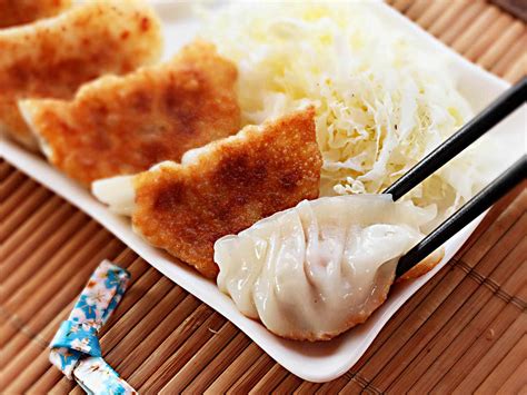 The Best Gyoza Japanese Pork And Cabbage Dumplings Recipe