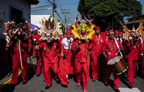 De Diabos Na Venezuela A Pano Sagrado Na It Lia Saiba Como