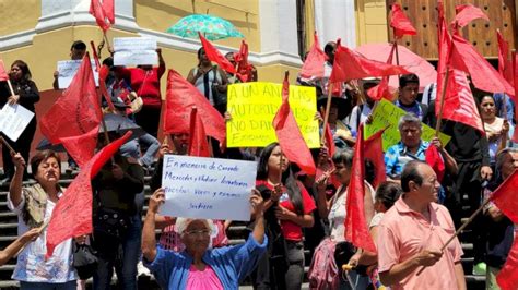 Veracruzanos exigen justicia en Guerrero a un año del asesinato de tres