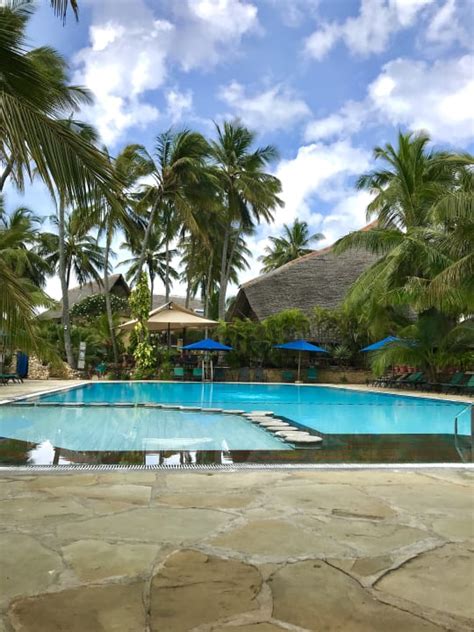 Pool Bahari Beach Hotel Mombasa Holidaycheck Provinz Coast Kenia