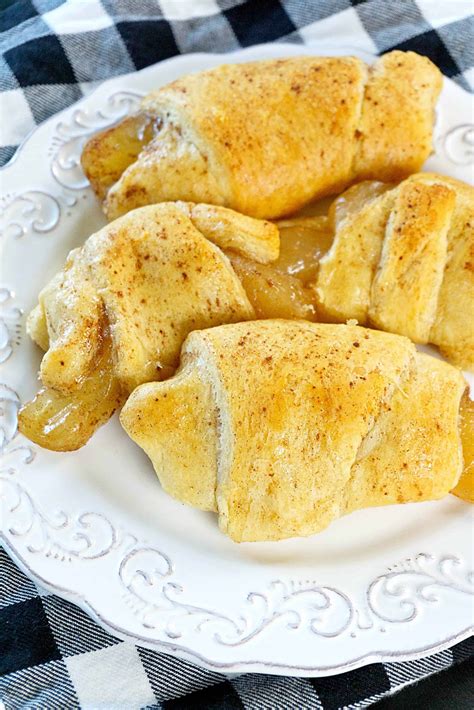 Easy Apple Turnover Recipe With Crescent Rolls