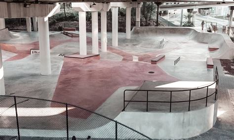 Lot 11 Skatepark In Miami, Florida | Skate The States