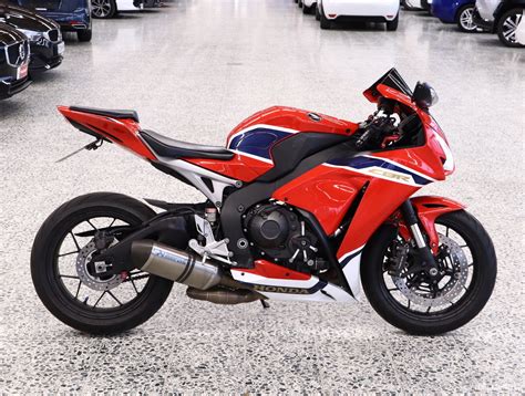 Honda Cbr Rr Fireblade Kotiintoimitus Cm