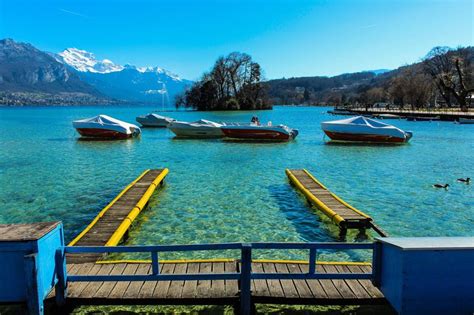 Sources Du Lac D Annecy Giez