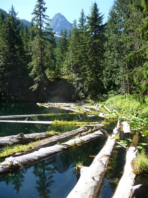 Pyramid Lake Trail - North Cascades National Park (U.S. National Park ...