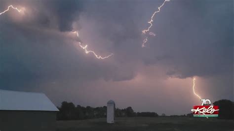 The difference between a thunderstorm watch or warning - YouTube