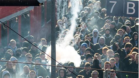 St Pauli Gegen Hansa Rostock