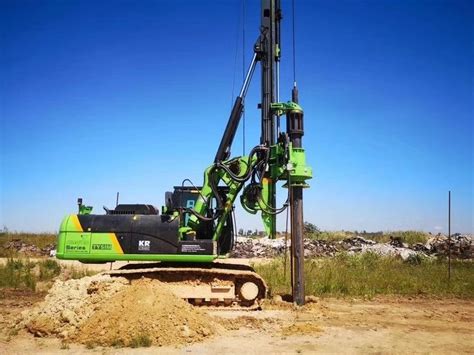 Kr C Hydraulic Rotary Drilling Rig With Cat Chassis Piling Machine