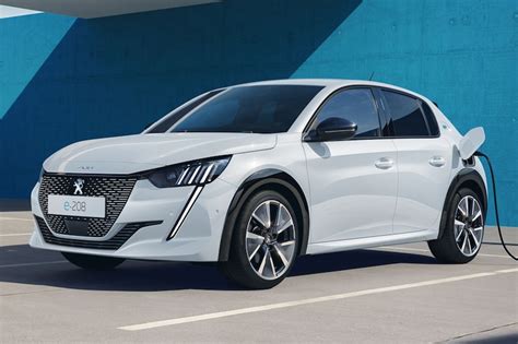 Electric Peugeot e-208 renewed: up to 400 kilometers range - Techzle