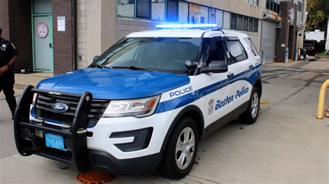 Boston Police Dept Special Operations Ford Explorer Unit 6533 Youtube