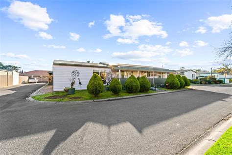 Sold 52 Coventry Street Mayfair Gardens Traralgon Vic 3844 On 11 Jan