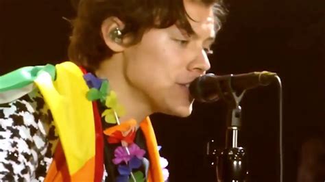 Compilation Harry Styles Live On Tour Part 1 Youtube