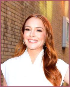 Lindsay Lohan Shows Her Cute Baby Bump For The First Time After Being