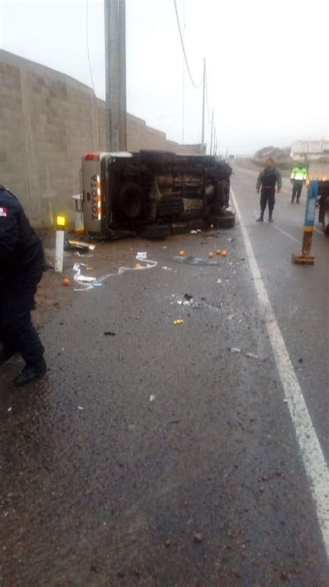 Aparatosa Volcadura Al Ingreso De Ilo Deja A Mujer Mal Herida Prensa