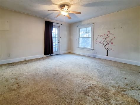 1600 Vassar Ave. NW, Canton, OH 44703 - Whipple Auction