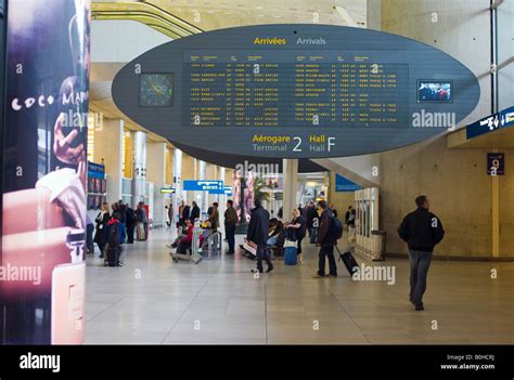 Arrivals board, flight information in terminal 2, Charles de Gaulle ...