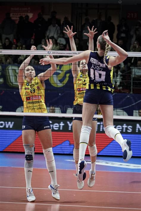 Fenerbahce Opet Vs Imoco Volley Conegliano Cev Champions League Volley