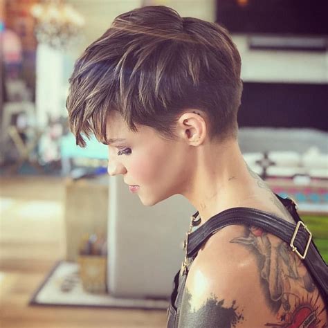 Rubyrose Hair By Riawna Shorthairlove Shorthair Pixiecut Undercut